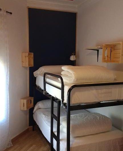 Az The Bridge Hostel - Coliving Zaragoza Buitenkant foto